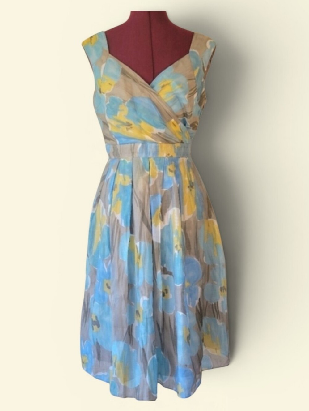 Adrianna Papell retro cocktail dress